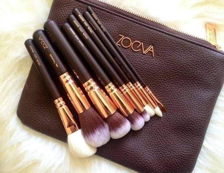 طقم فرش ميكب (ZOEVA)