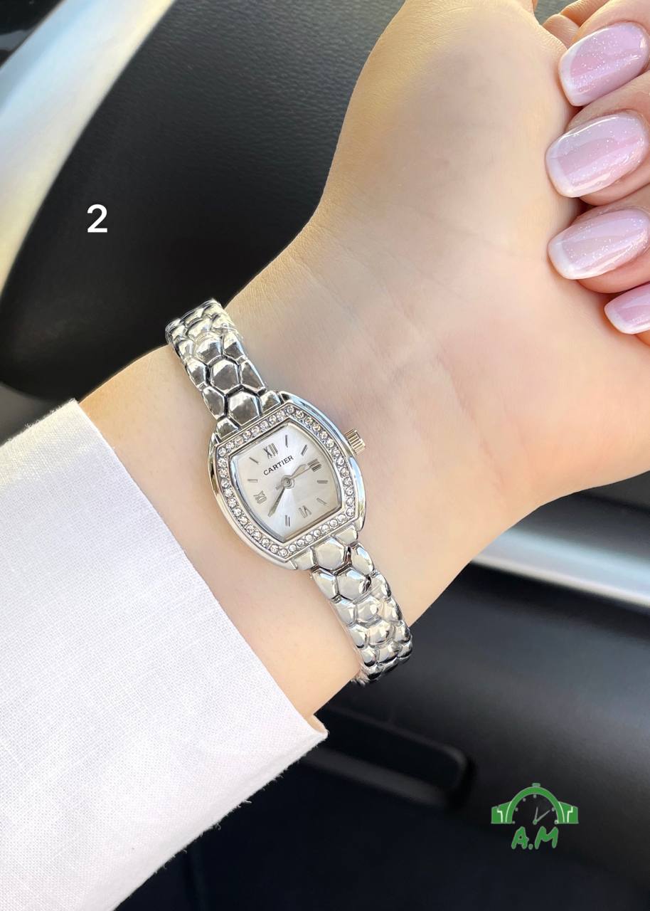 ساعة CARTIER