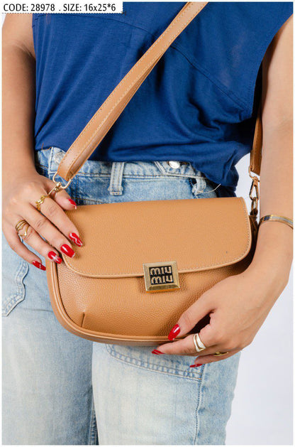 شنطة ماركة miu miu