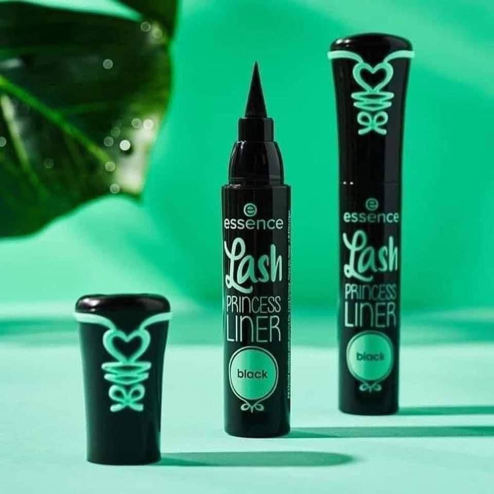 ايلاينر ESSENCE