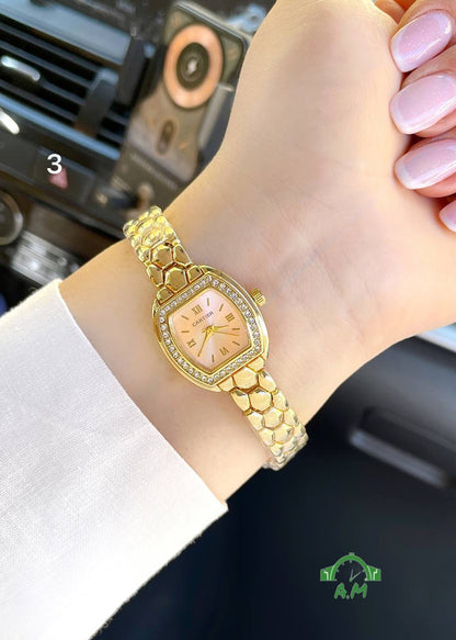 ساعة CARTIER