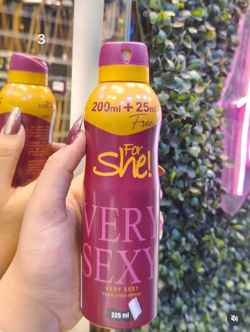 اسبراي For She