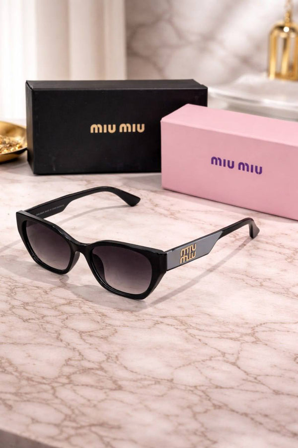 نظارة نسائية MIU MIU